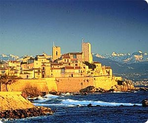 Antibes billeje - priser på lejebiler i Antibes på Den Franske Riviera i Sydfrankrig
