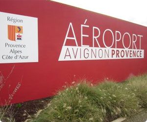 Frankrig biludlejning fra Avignon Lufthavn (Avignon - Caumont Airport - AVN)