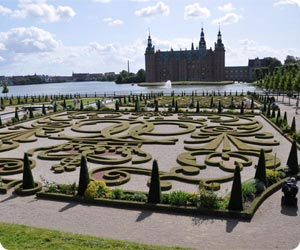 Billig billeje Hillerød - kassevogn/flyttebil og personbil/minibus