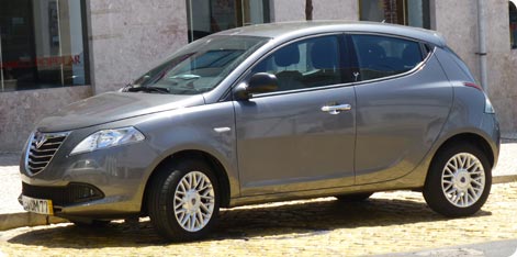 Lancia Ypsilon lejebil