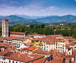 Italien billeje i Lucca - oplev Toscana i lejebil fra Lucca
